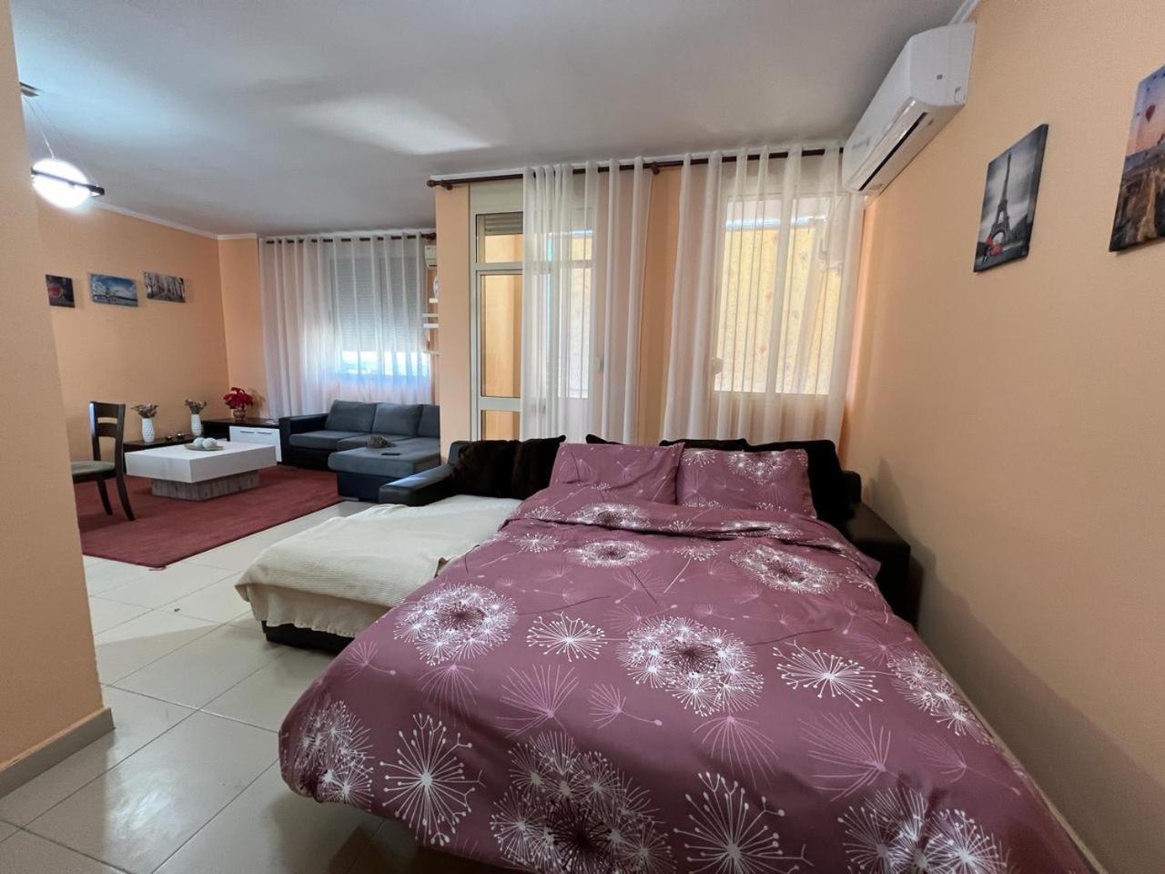 Elbasan Center Family Apartment N.42 Kültér fotó