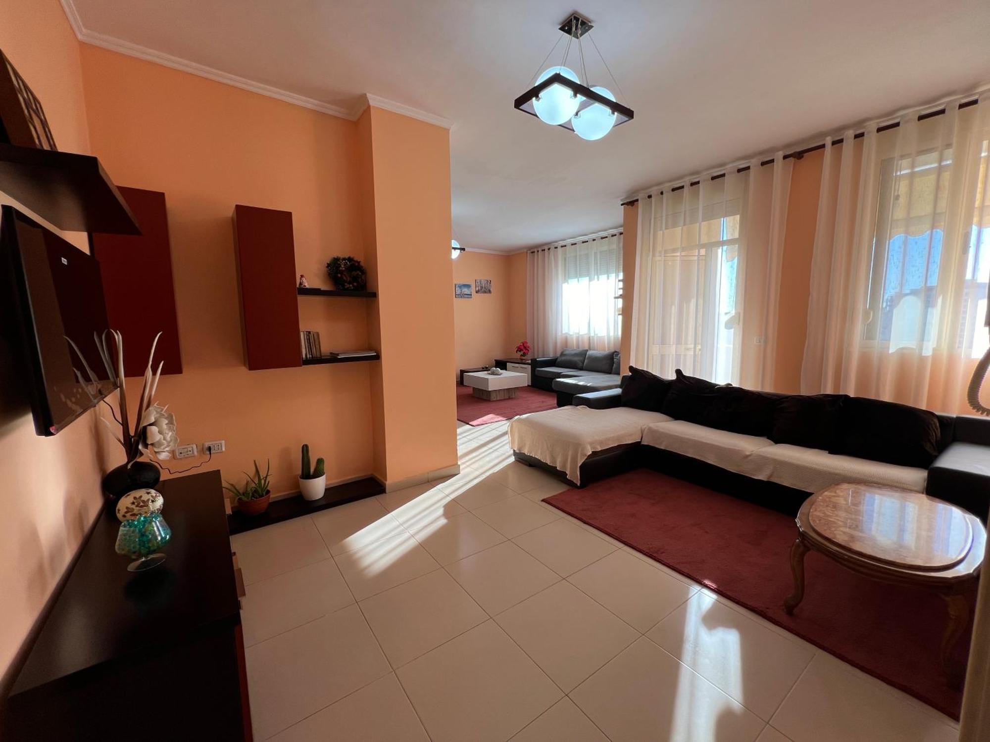 Elbasan Center Family Apartment N.42 Kültér fotó